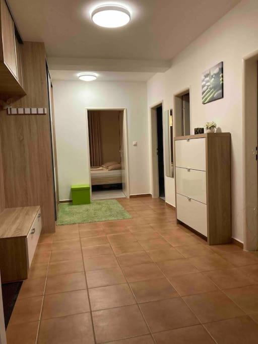 Apartamento Apartman S Terasou, Bezplatne Parkovanie Bratislava Exterior foto